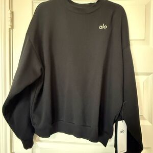 ALO Yoga Black Accolade Crew Neck Pullover NWT